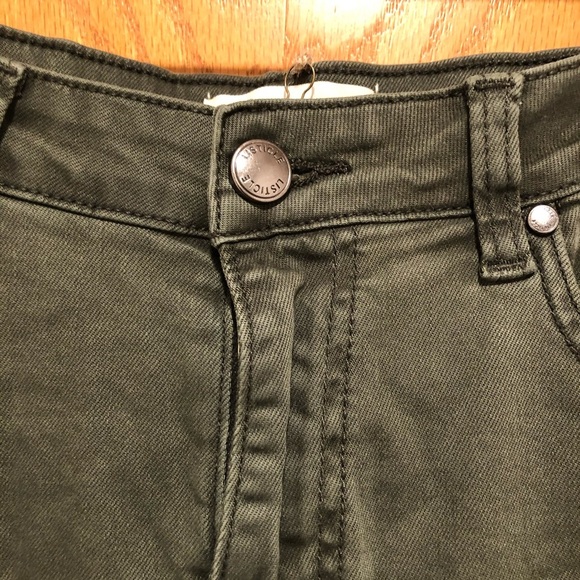 Listicle SUPER FLARE size Medium (24-26) pants. - Picture 3 of 11